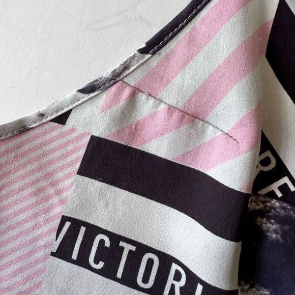 Victoria’s Secret Newspaper Floral Stripe Patchwork Print Satin Cami Tank S - Picture 9 of 12